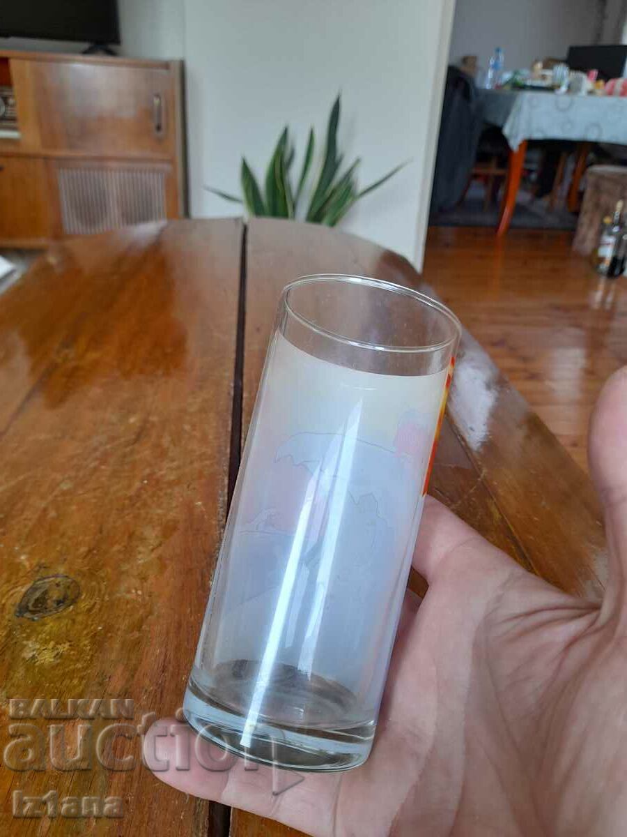 Delivery of An old glass of Coca Cola, Coca Cola