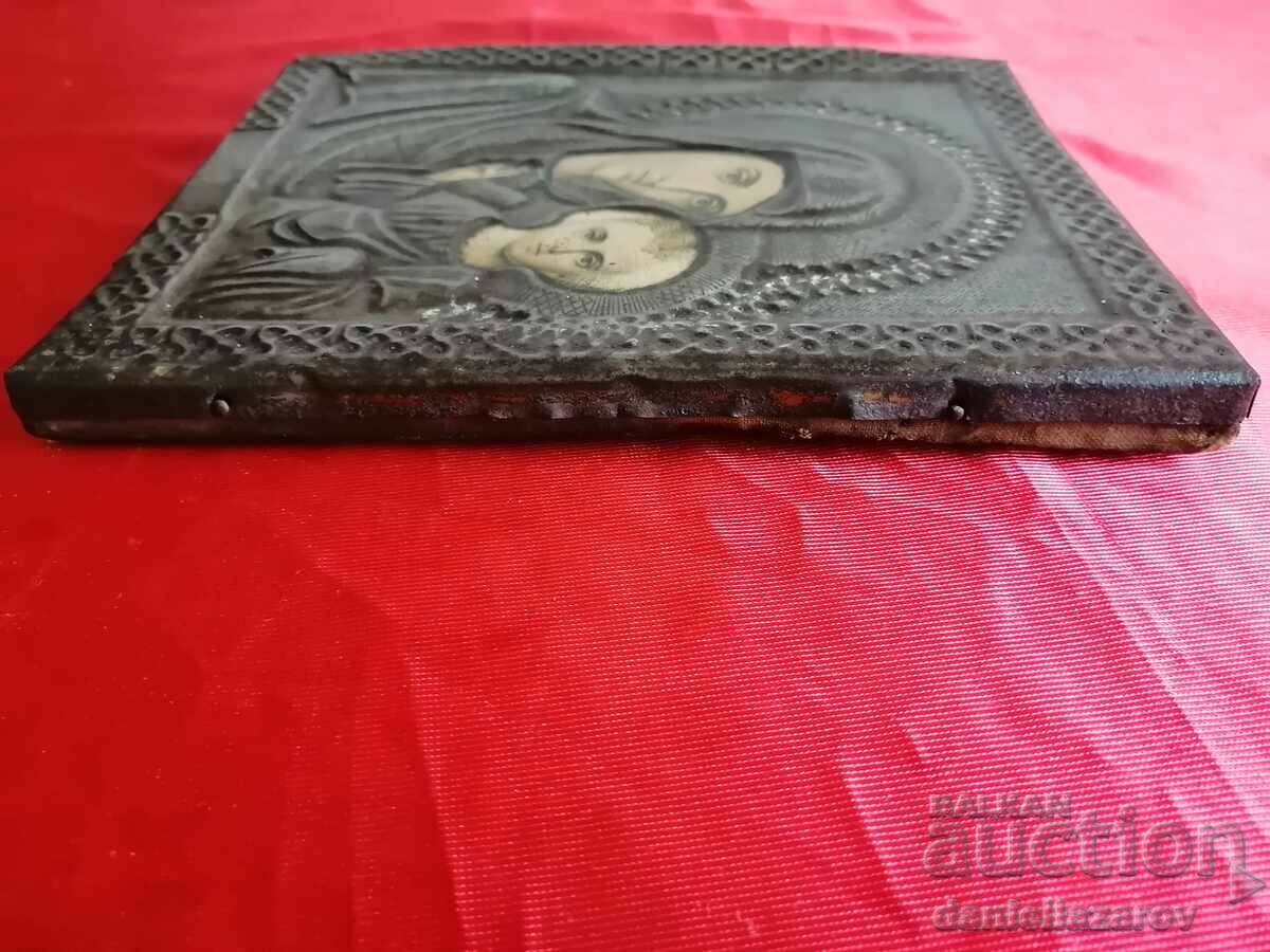 Delivery of Ancient RUSSIAN Icon of the Virgin and Child, Hardware 19th Century Delivery of Ancient RUSSIAN Icon of the Virgin and Child, Hardware 19th Century