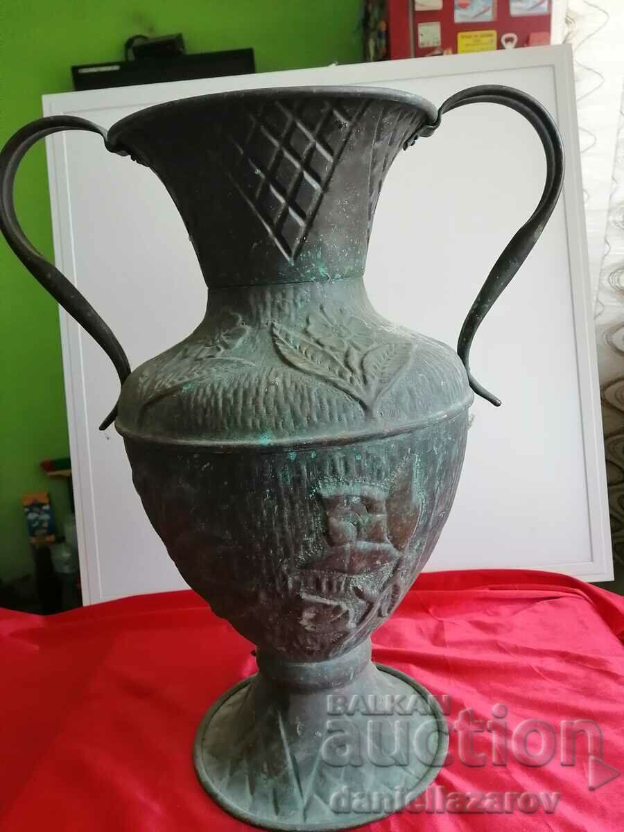 Vas antic uriaș, amforă, vază, oală secolul al XIX-lea.