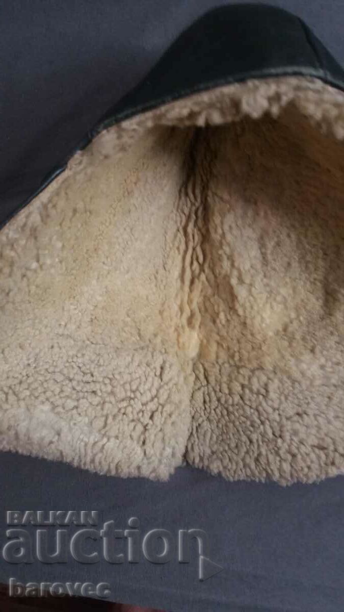 Leather helmet with lining with price 46.99 BGN | € 24.03 Leather helmet with lining with price 46.99 BGN | € 24.03