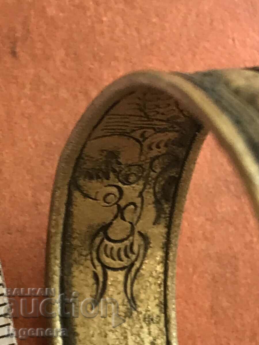 Auction BRACELET BRASS ORNAMENTS ETHNIC FOLKLORE Auction BRACELET BRASS ORNAMENTS ETHNIC FOLKLORE