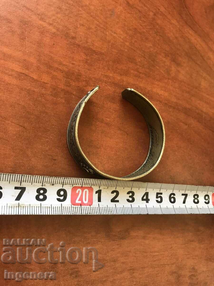 BRACELET BRASS ORNAMENTS ETHNIC FOLKLORE - 7 BRACELET BRASS ORNAMENTS ETHNIC FOLKLORE - 7