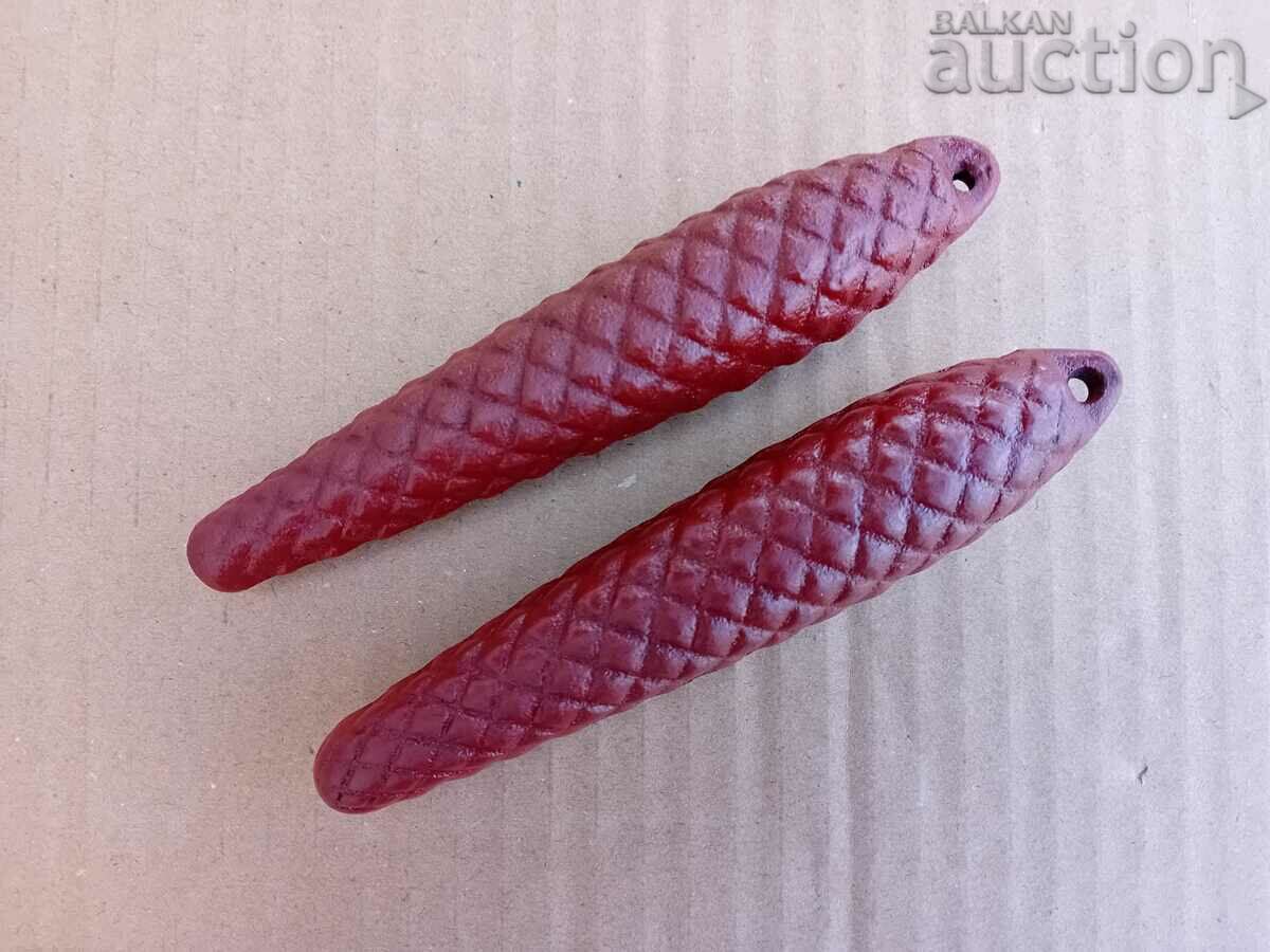 шишарки тежести за часовник с кукувица кукувичка с цена 31.00 лв. | € 15.85 шишарки тежести за часовник с кукувица кукувичка с цена 31.00 лв. | € 15.85