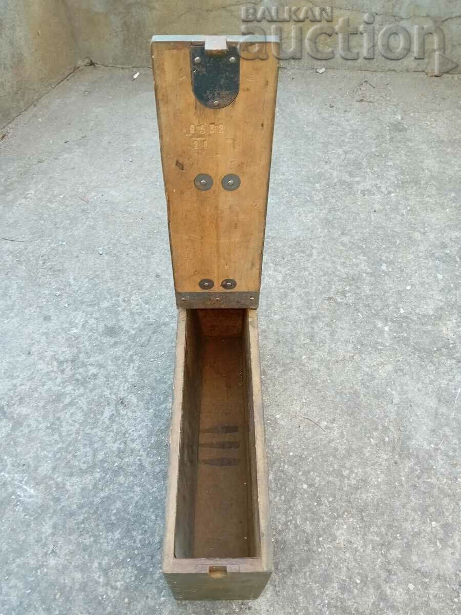 Auction MG08 maxim schwarzlose 250 round WW1 WWI tape box Auction MG08 maxim schwarzlose 250 round WW1 WWI tape box