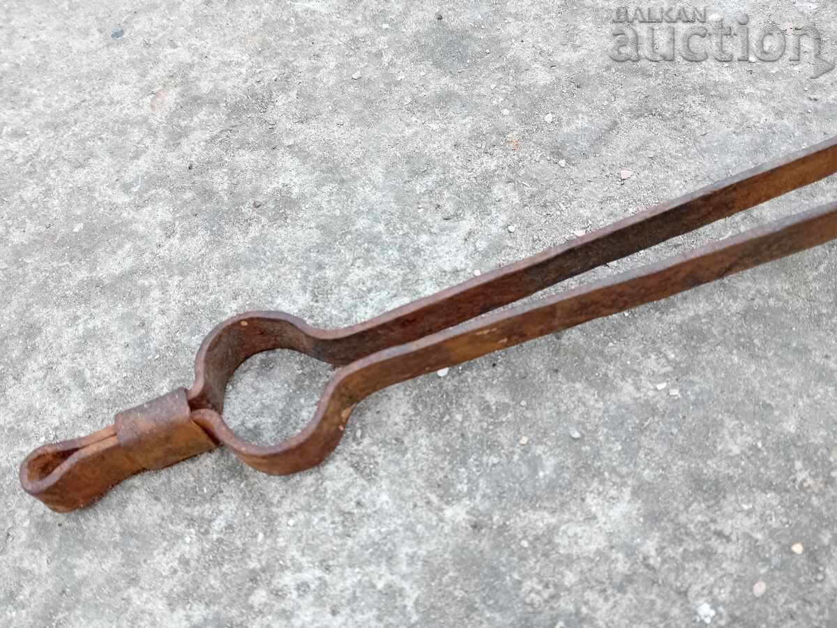 Delivery of Old PRIMITIVE hand forged dilaf curling iron wrought iron Delivery of Old PRIMITIVE hand forged dilaf curling iron wrought iron