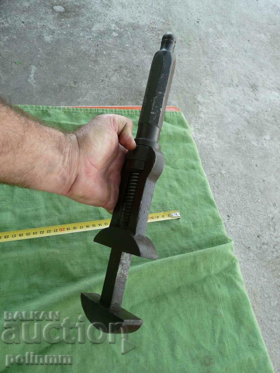 Delivery of Old Solid German Wrench - 89 Delivery of Old Solid German Wrench - 89