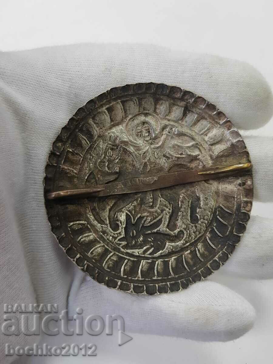 Αναβίωση τεπελάκ κοσμήματος με τον Άγιο Γεώργιο 19ος αι. με τιμή 360.00 BGN | € 184.07 Αναβίωση τεπελάκ κοσμήματος με τον Άγιο Γεώργιο 19ος αι. με τιμή 360.00 BGN | € 184.07