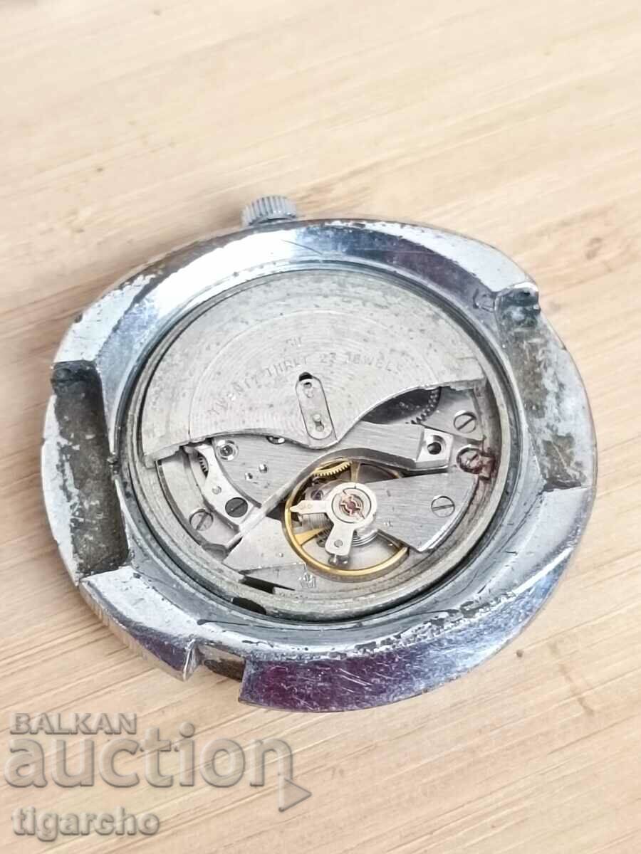 Clock Watch Flight - 5 Clock Watch Flight - 5