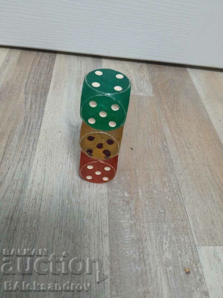 Old big dice, one of the biggest with price 28.00 BGN | € 14.32 Old big dice, one of the biggest with price 28.00 BGN | € 14.32