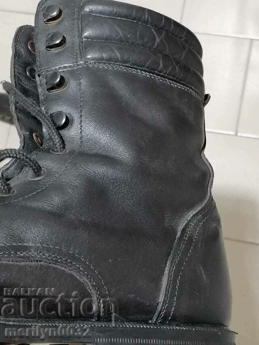 Pantofi ofițer cubanezi numărul 43 cusuți lipiți piele naturală - 5 Pantofi ofițer cubanezi numărul 43 cusuți lipiți piele naturală - 5