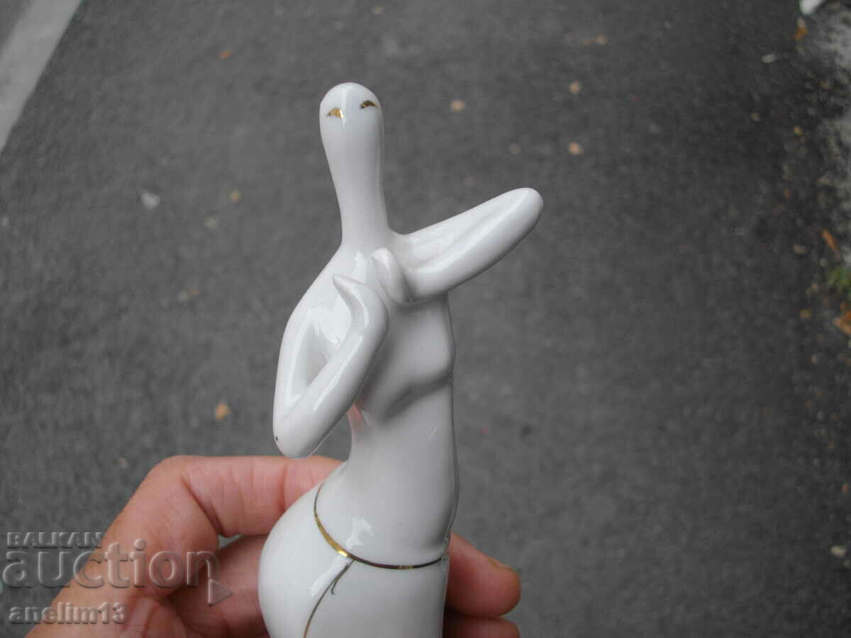 Auction OLD PORCELAIN DANCER Auction OLD PORCELAIN DANCER