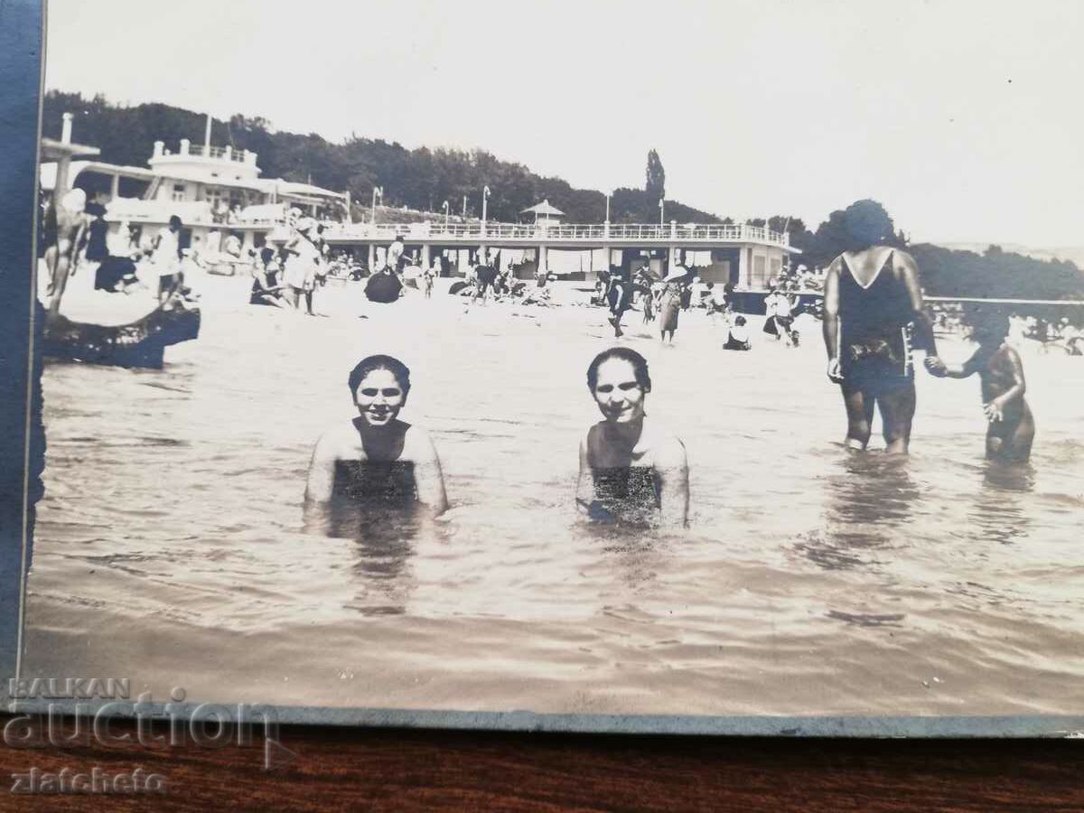 Old photo Kingdom of Bulgaria - Varna, the beach with price 20.00 BGN | € 10.23 Old photo Kingdom of Bulgaria - Varna, the beach with price 20.00 BGN | € 10.23