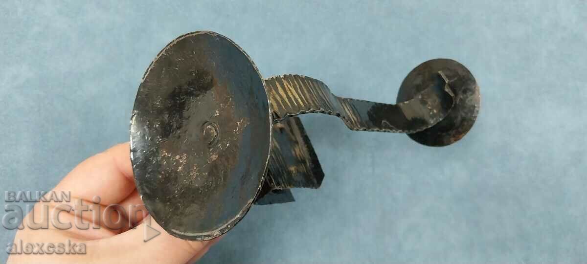 Delivery of Old candlestick - Wrought iron Delivery of Old candlestick - Wrought iron