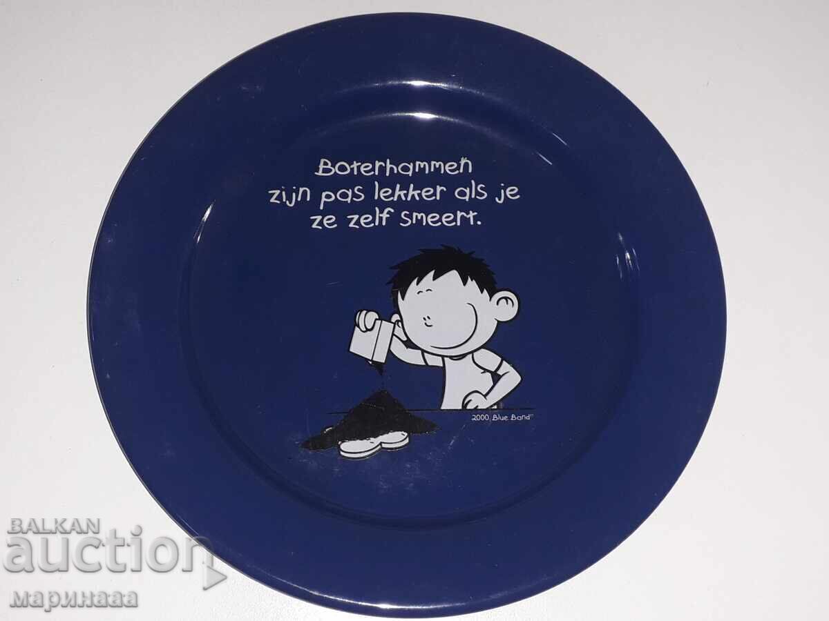 A NEW PLATE. PORCELAIN A NEW PLATE. PORCELAIN