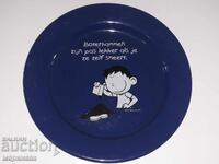 O PLACĂ NOUĂ. PORŢELAN