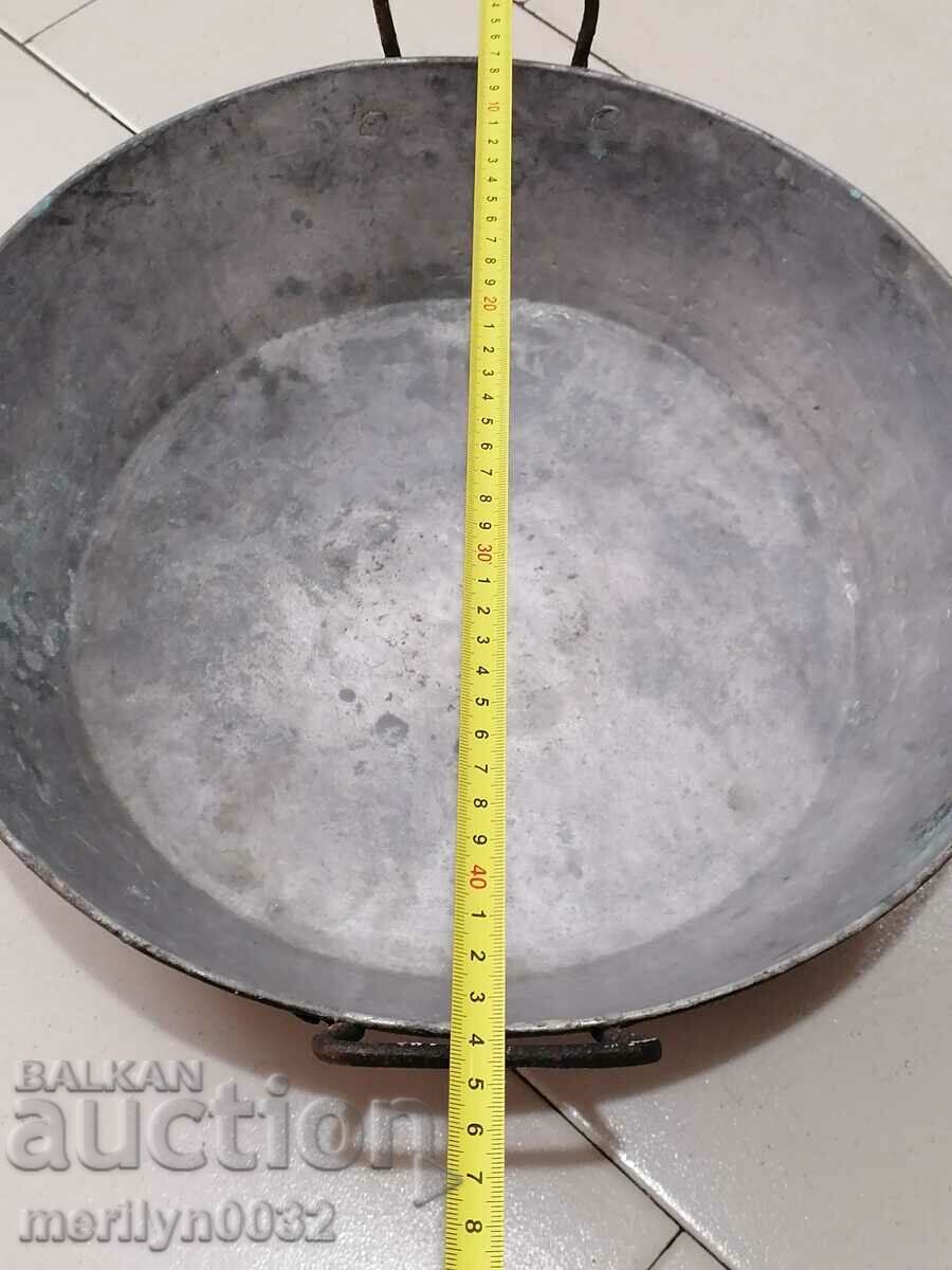 Delivery of Baked tray, copper pot, baker, sahane, honey, pan, tass Delivery of Baked tray, copper pot, baker, sahane, honey, pan, tass