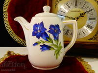 Jug, teapot, Bavarian porcelain, gold, flowers.