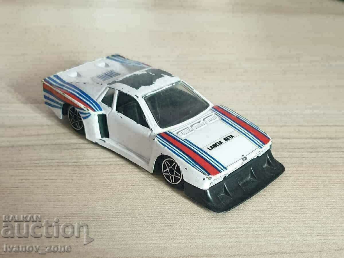 Количка Polistil Plastic 1/40 Scale Lancia Beta - Italy