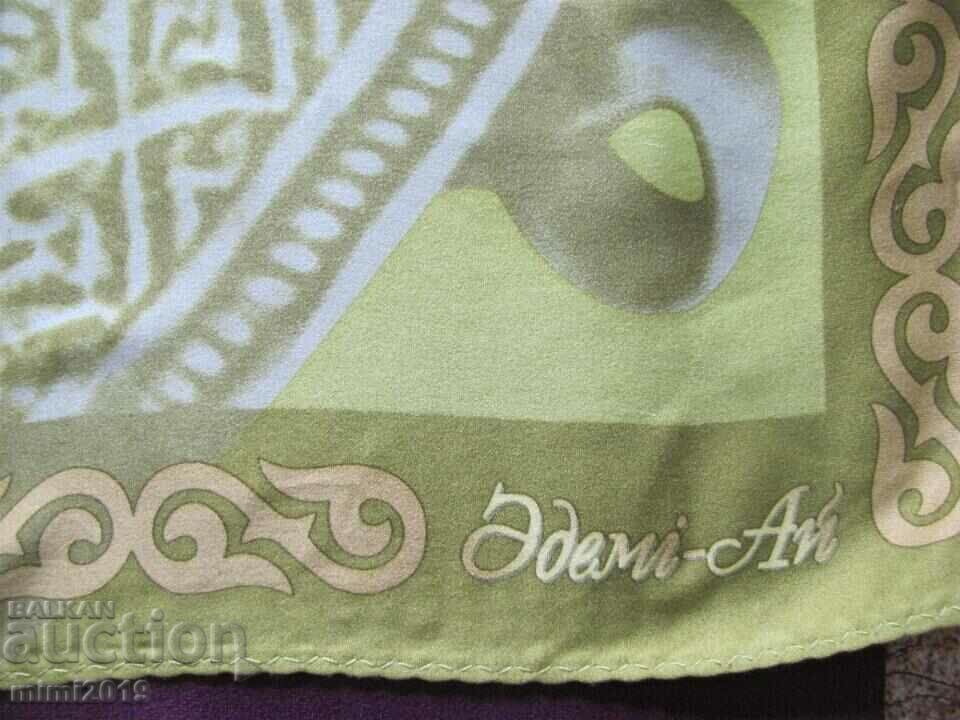 Vintich Women's Scarf with price 24.50 BGN | € 12.53 Vintich Women's Scarf with price 24.50 BGN | € 12.53