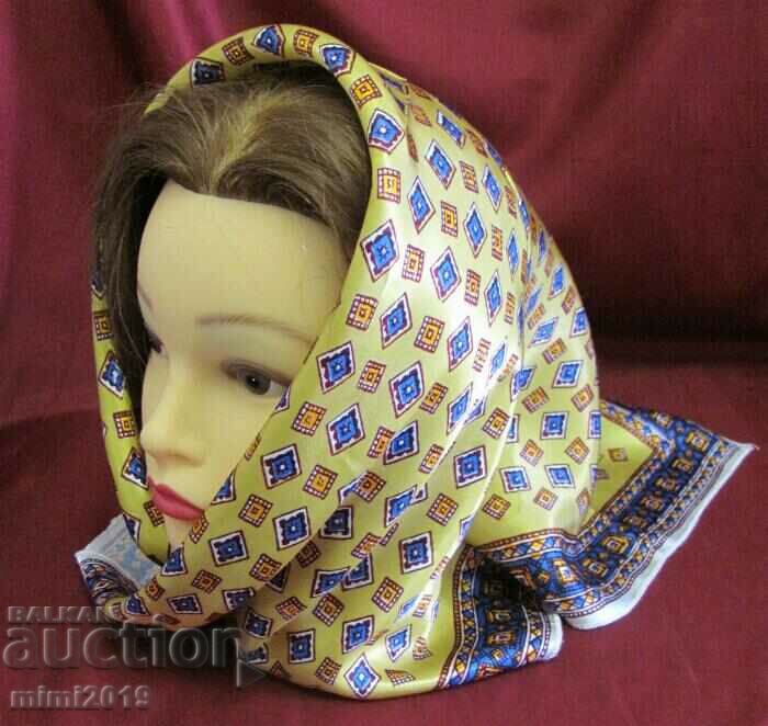 Vintich Women's Scarf with price 15.00 BGN | € 7.67 Vintich Women's Scarf with price 15.00 BGN | € 7.67