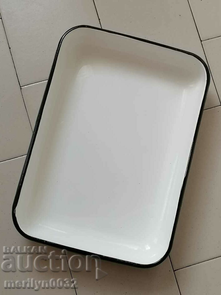 An enameled container, that's a platter with enamel - 7 An enameled container, that's a platter with enamel - 7
