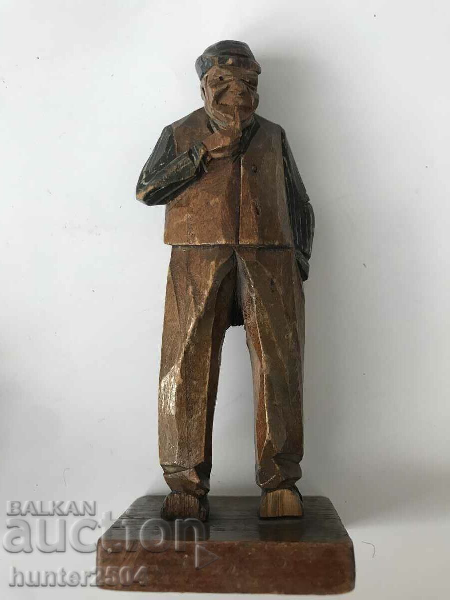 Delivery of Old people - Wood carving, 3 pieces, Chili Delivery of Old people - Wood carving, 3 pieces, Chili