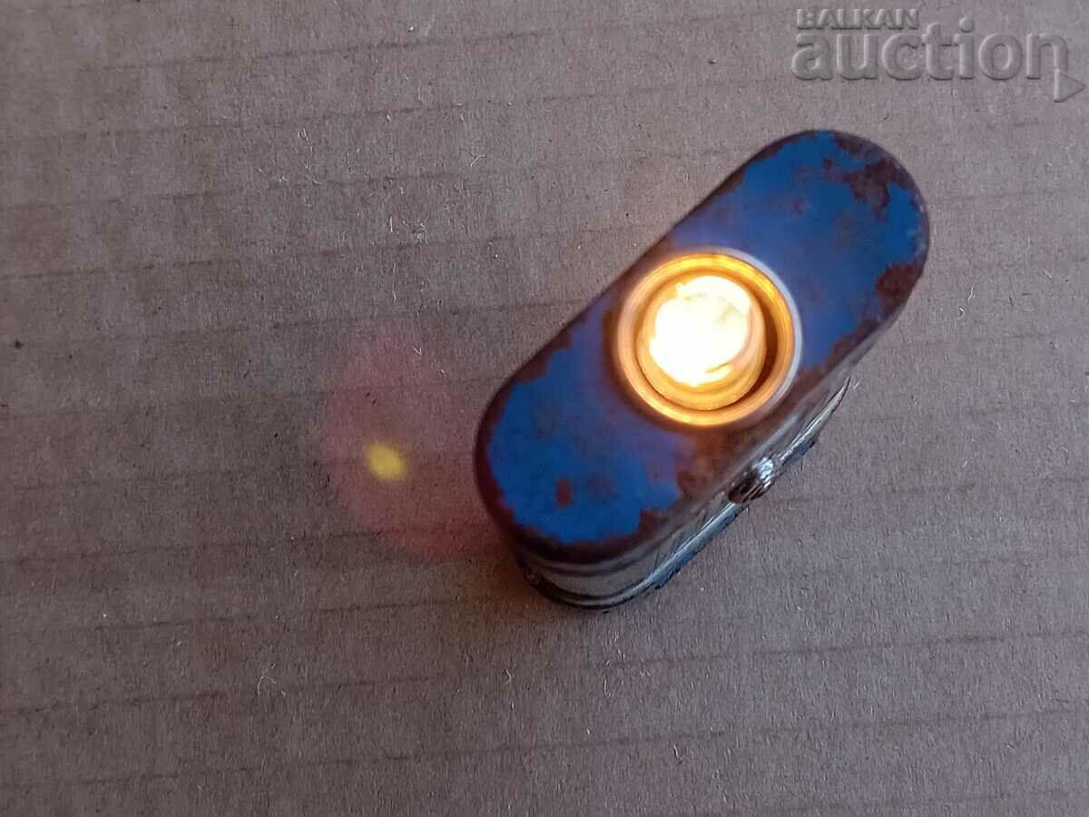 Auction small metal mini DAIMON flashlight Auction small metal mini DAIMON flashlight