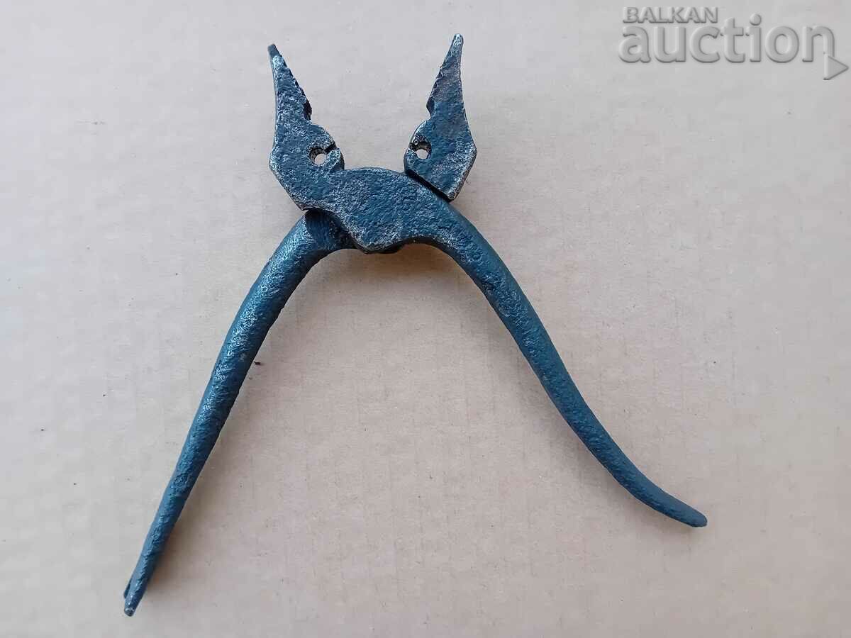 vintage craftsman's pliers - 7 vintage craftsman's pliers - 7