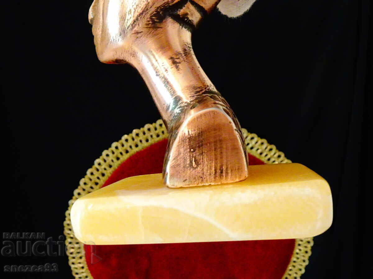 Copper statuette of Nefertiti, onyx. - 6