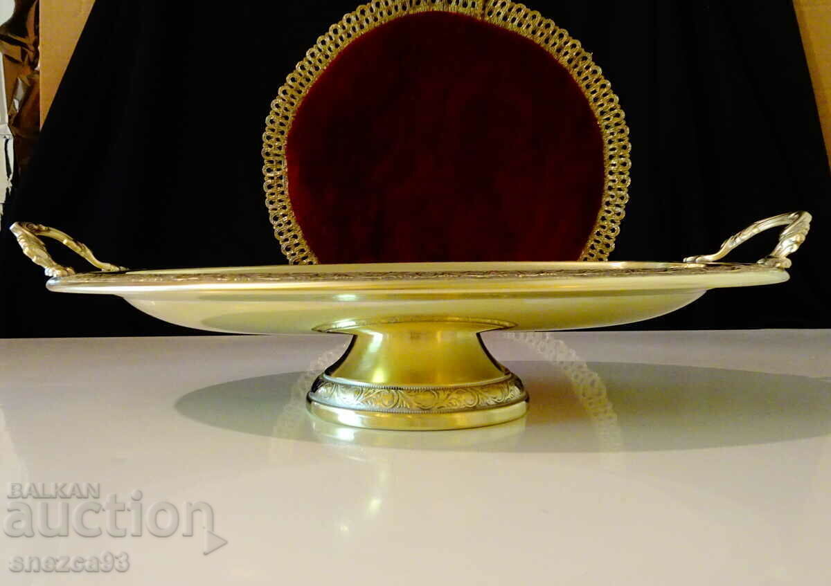 Bronze fruit bowl, platter Guido Galbiati with price 199.00 BGN | € 101.75