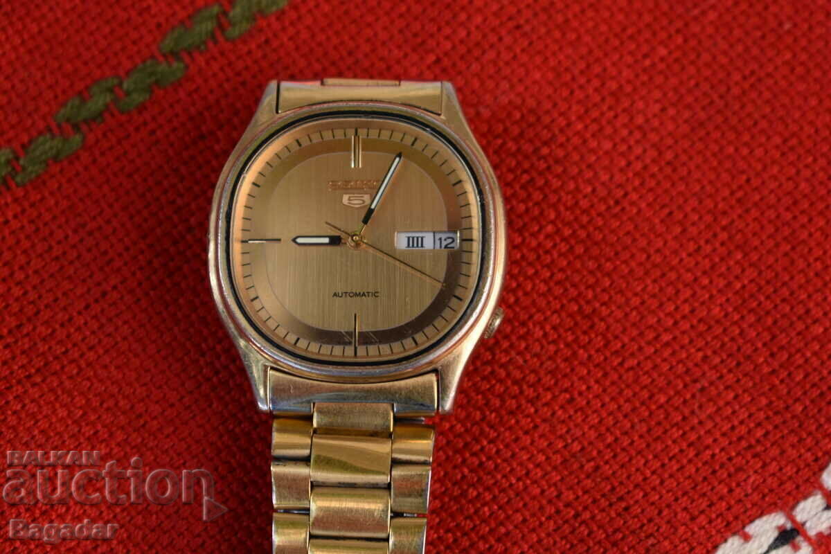 Seiko watch with price 110.00 BGN | € 56.24 Seiko watch with price 110.00 BGN | € 56.24