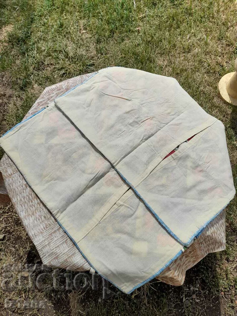 Delivery of Old Cushion, pillowcases