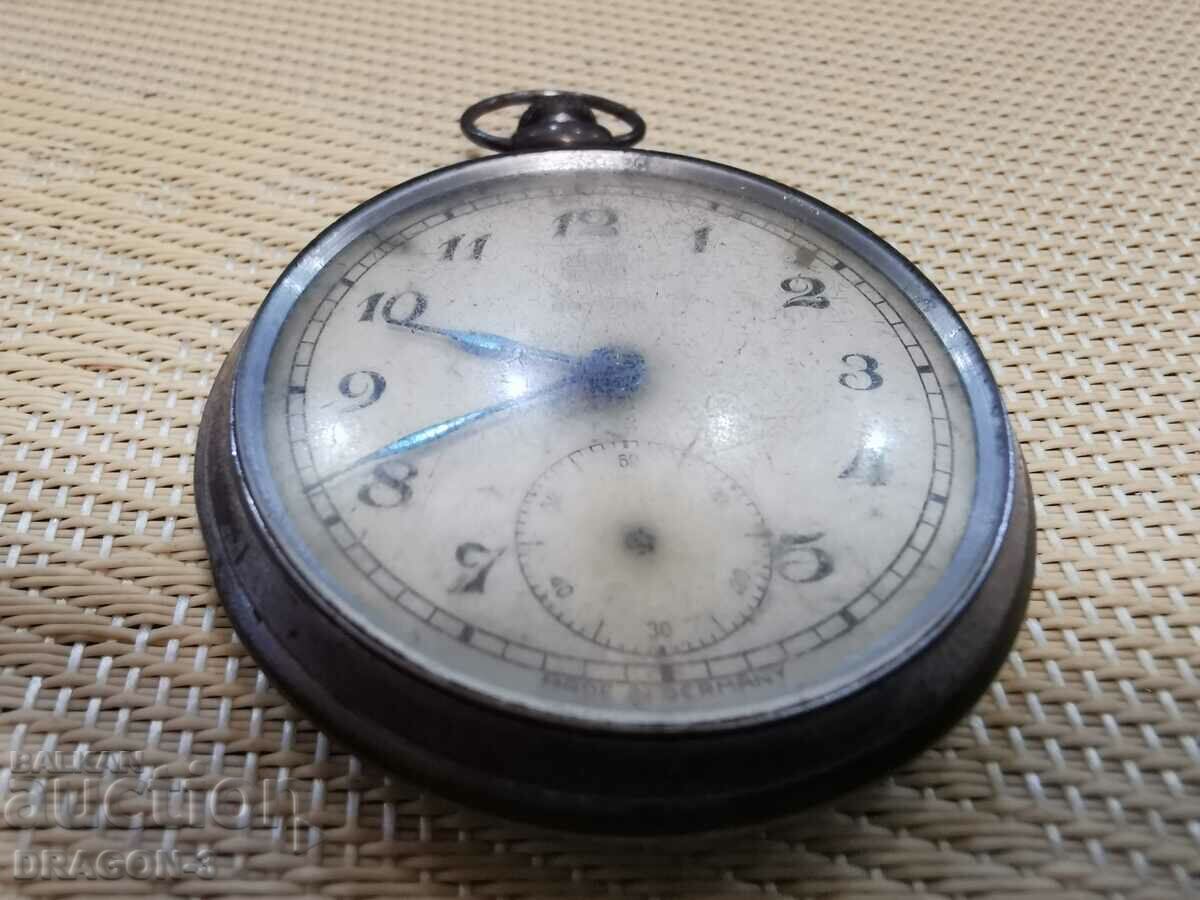 UMF, RUHLA, SATURN with price 25.00 BGN | € 12.78