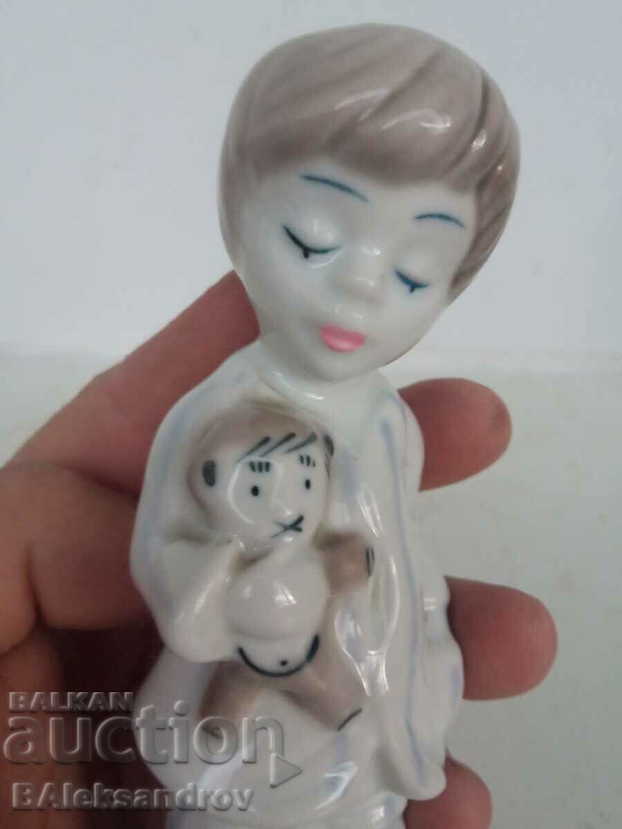 Porcelain figurine, a boy with a cache - 5 Porcelain figurine, a boy with a cache - 5