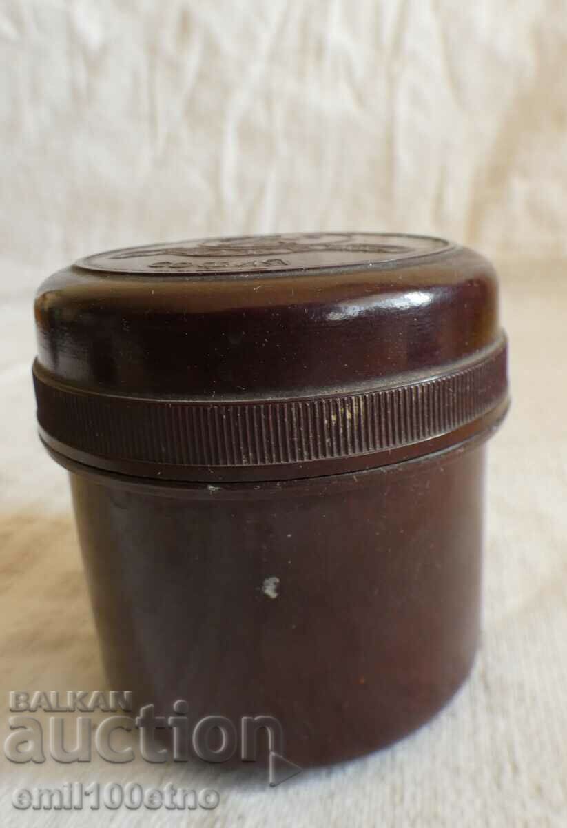 Old bakelite box TPZK Artist Sofia with price 10.00 BGN | € 5.11 Old bakelite box TPZK Artist Sofia with price 10.00 BGN | € 5.11