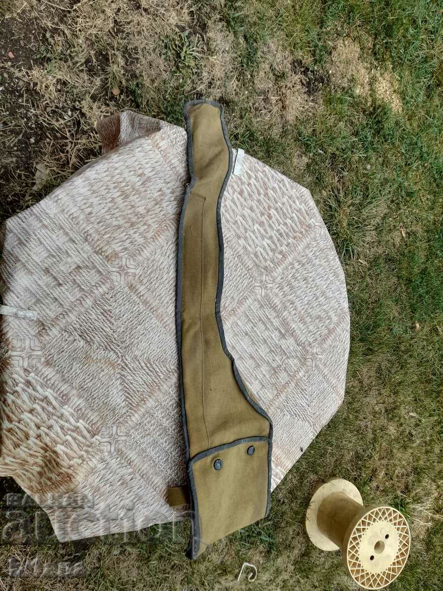 Стар брезентов калъф с цена 25.00 лв. | € 12.78 Стар брезентов калъф с цена 25.00 лв. | € 12.78