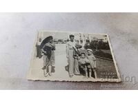Fotografie Varna Bărbat, femeie și doi copii 1938
