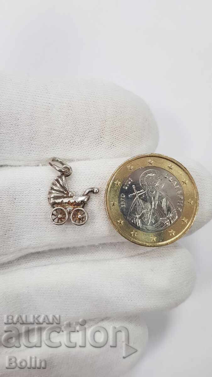 Сребърен миниатюрен медальон детска количка - 925 пр.-Европа с цена € 12.00 | 23.47 лв.