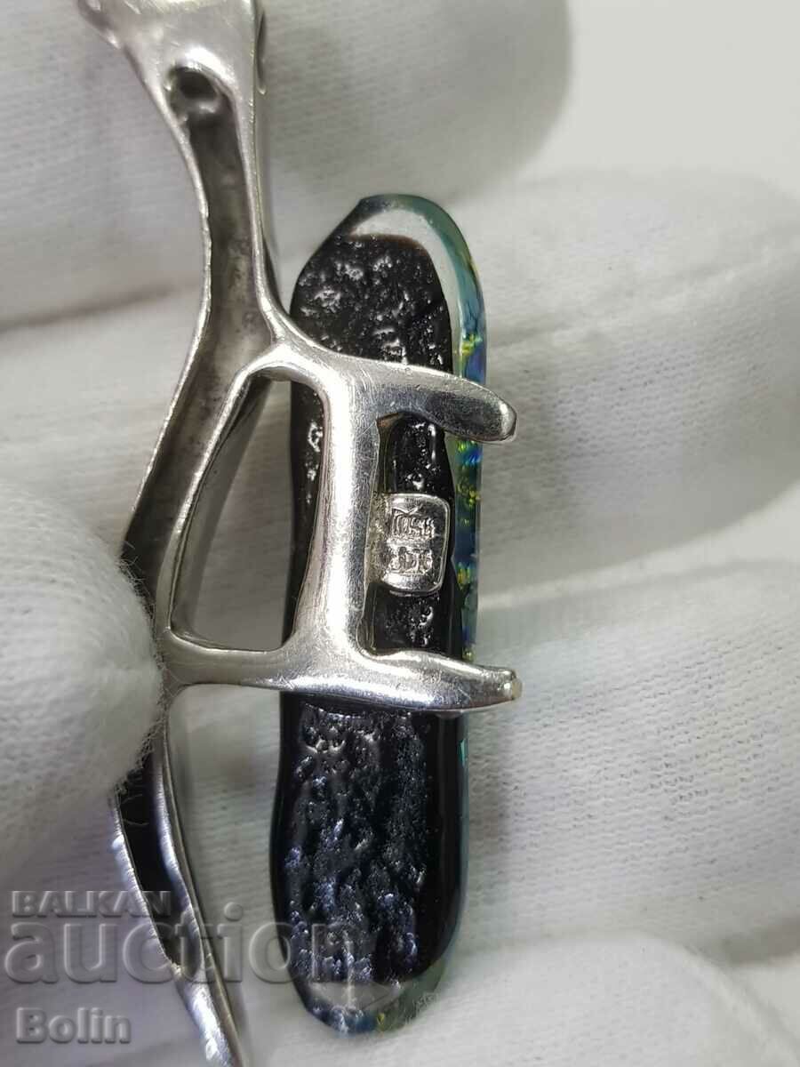 Delivery of Silver Art medallion with Murano glass - Europe Delivery of Silver Art medallion with Murano glass - Europe