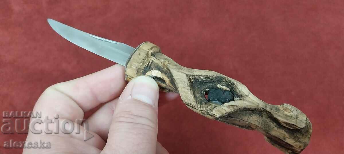 Δημοπρασία Το μαχαίρι του συγγραφέα Δημοπρασία Το μαχαίρι του συγγραφέα