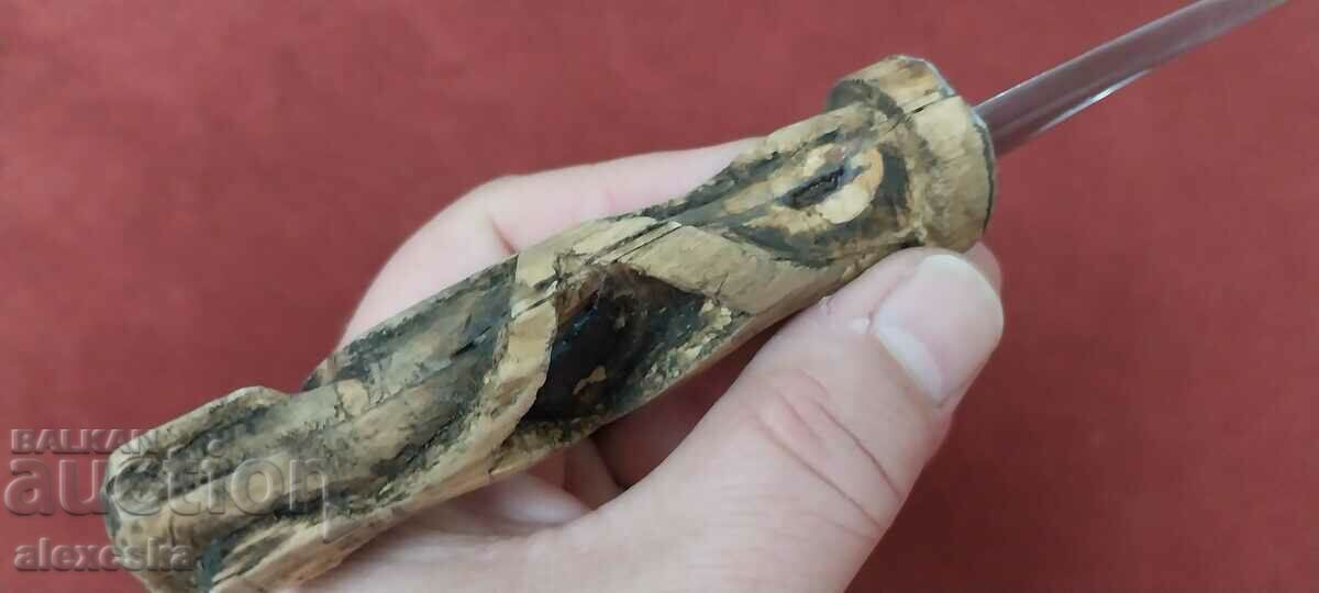 Παράδοση Το μαχαίρι του συγγραφέα Παράδοση Το μαχαίρι του συγγραφέα