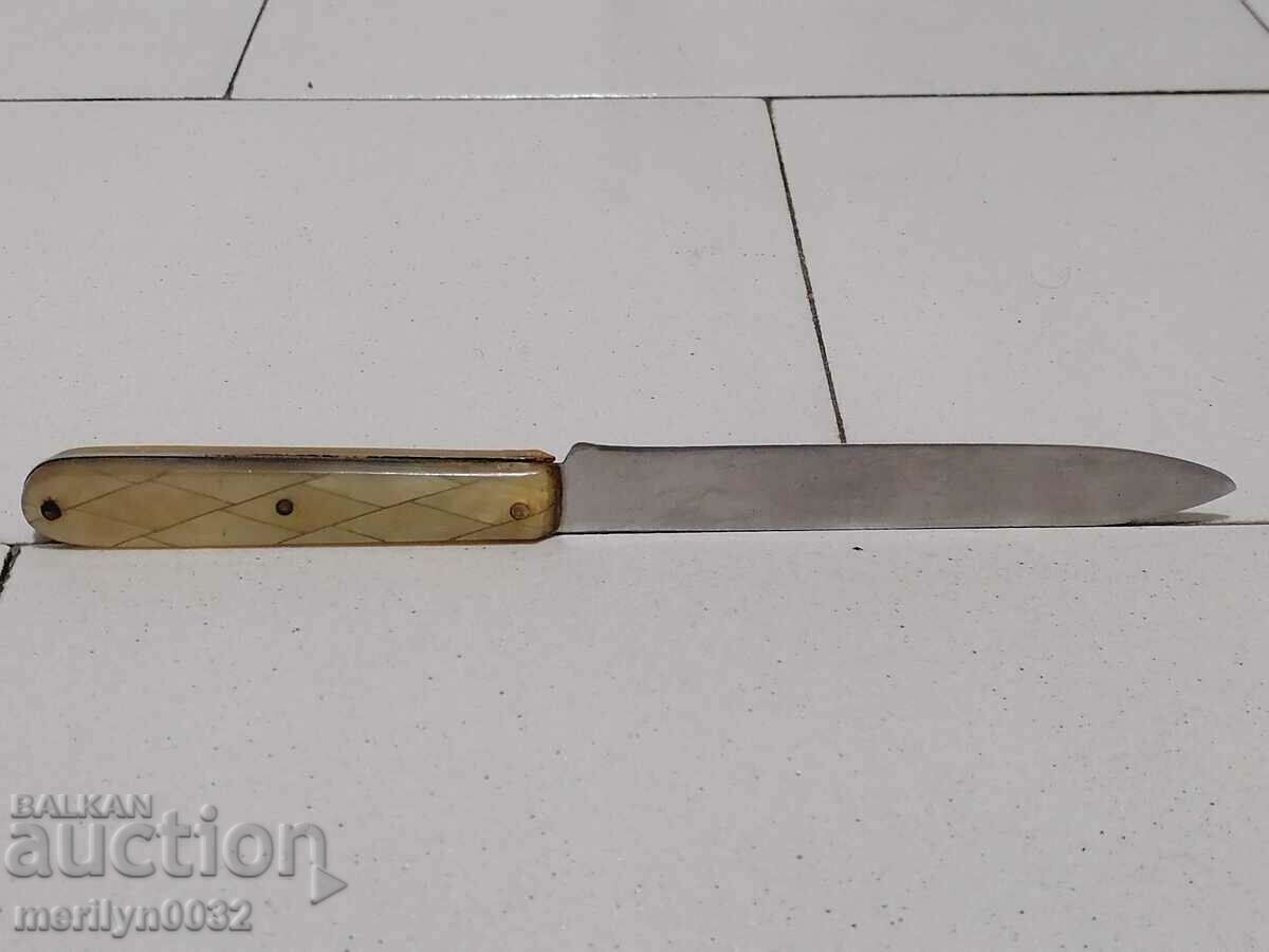 Old knife with cataline blade with price 42.00 BGN | € 21.47 Old knife with cataline blade with price 42.00 BGN | € 21.47