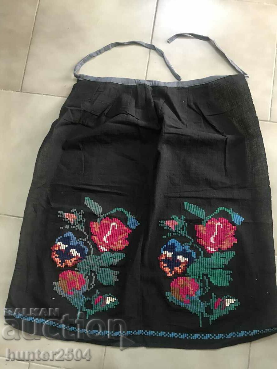 Apron-62/60 cm, embroidered