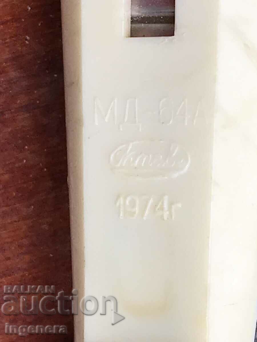 Auction MICROPHONE - MD-64A Auction MICROPHONE - MD-64A