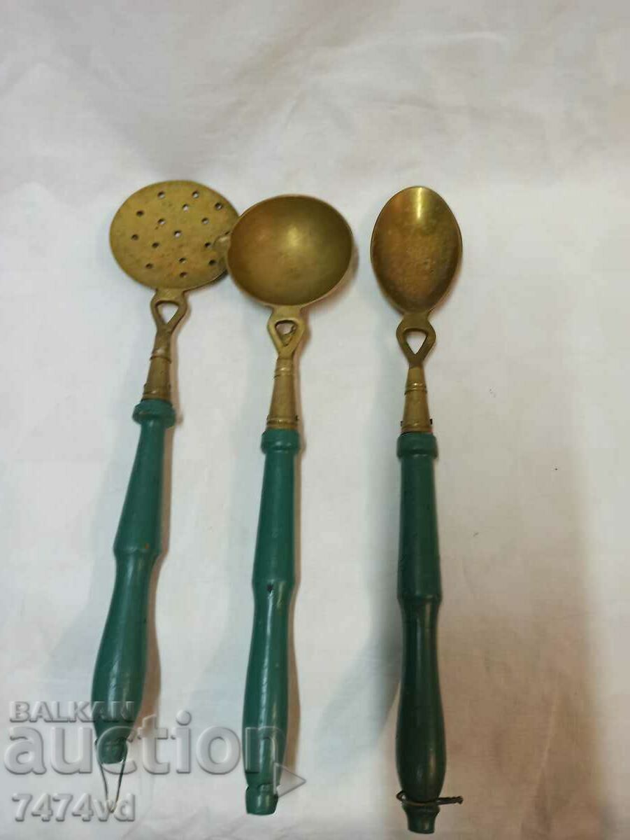 Delivery of BRONZE COOKWARE FROM FRANCE Delivery of BRONZE COOKWARE FROM FRANCE