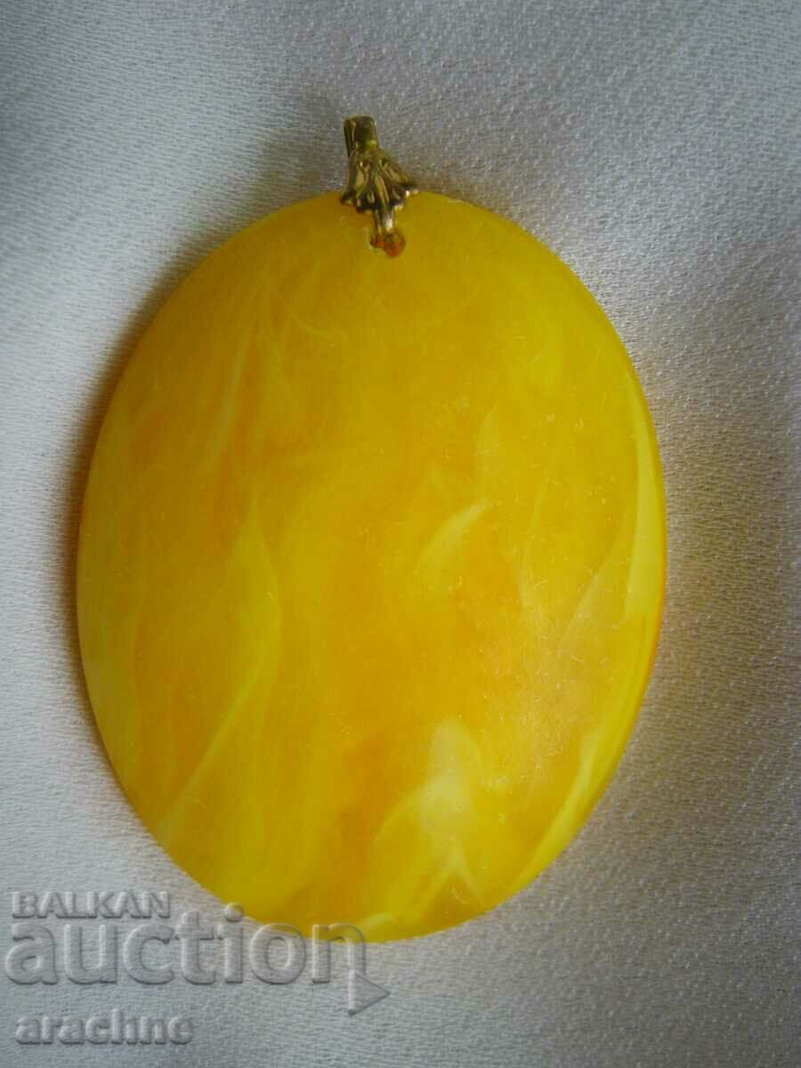 Large Royal Amber Locket - 5 Large Royal Amber Locket - 5