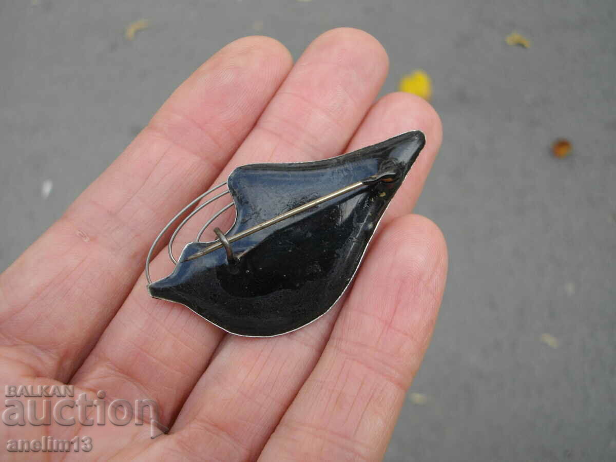 СТАРА РЪЧНО ПРАВЕНА БРОШКА С КЕХЛИБАР - 6 СТАРА РЪЧНО ПРАВЕНА БРОШКА С КЕХЛИБАР - 6