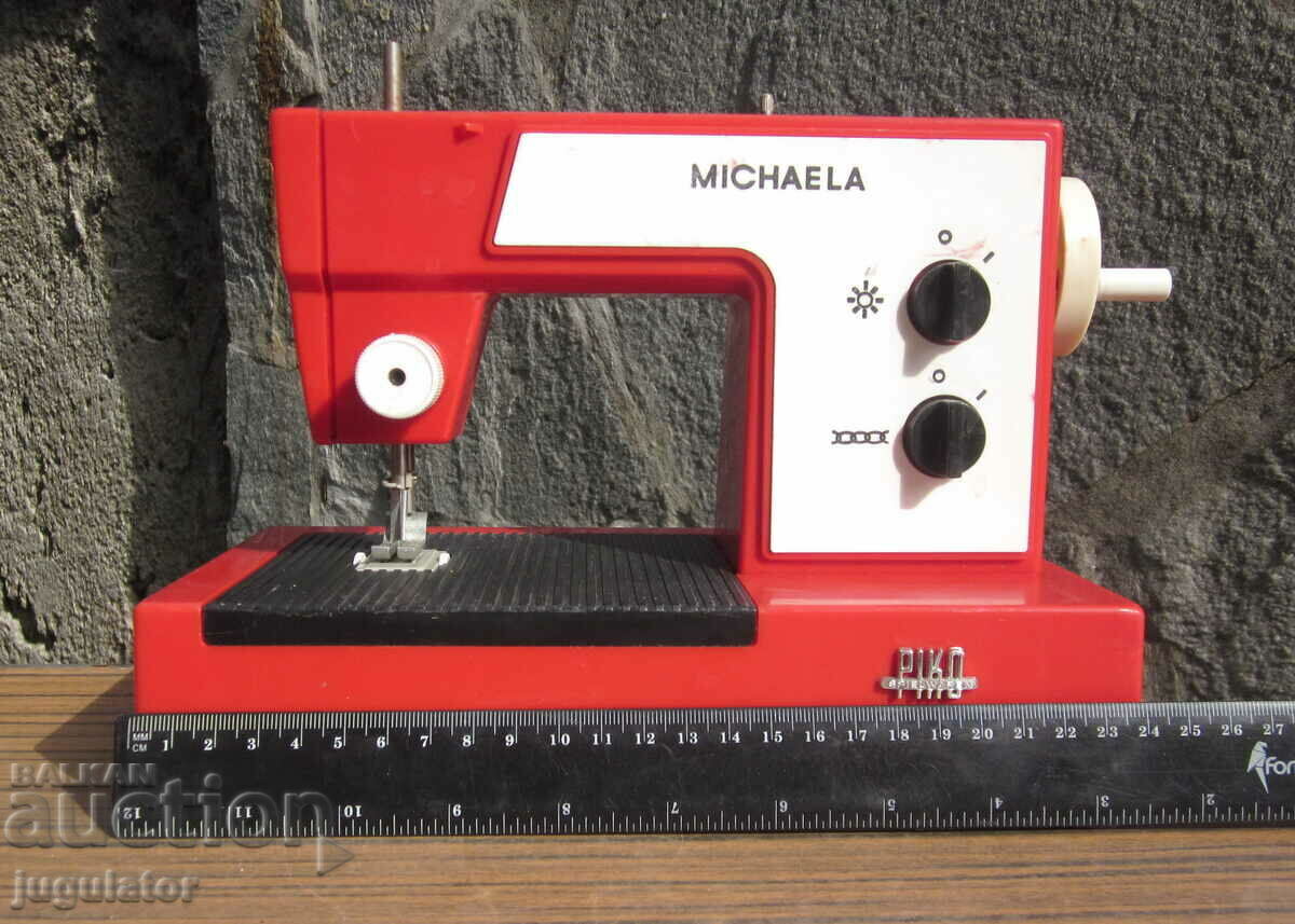 old German children's toy piko sewing machine - 7 old German children's toy piko sewing machine - 7