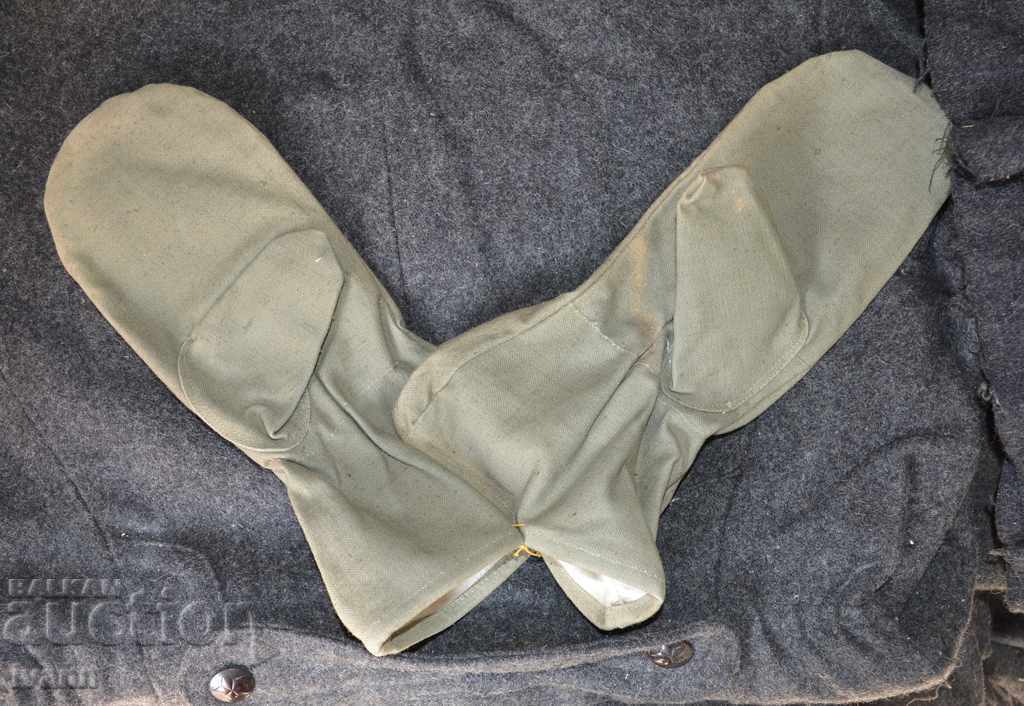 Χειμωνιάτικα γάντια χειμωνιάτικων στρατιωτών από το BNA