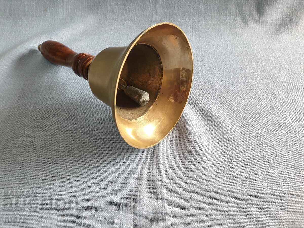 Delivery of A large bell - bell of the speaker Delivery of A large bell - bell of the speaker